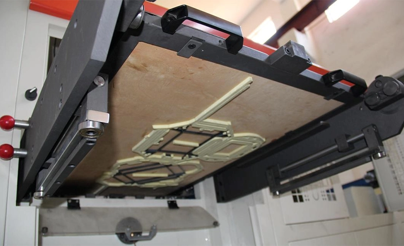 tekhnologiya-vyrubki-kartona (1).png