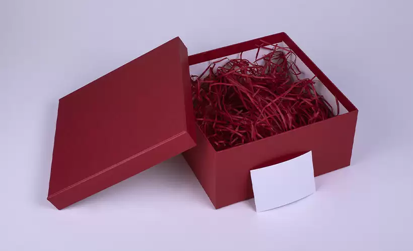 materialy-dlya-izgotovleniya-podarochnykh-korobok-obzor-i-sravnenie (4).png
