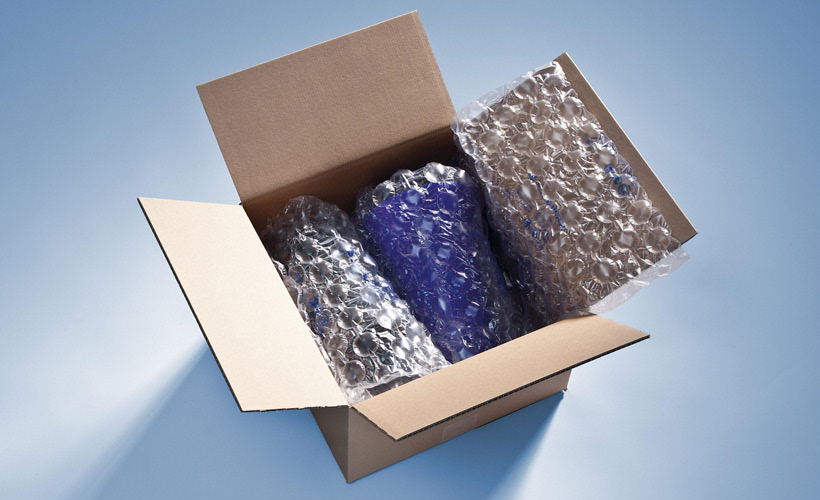 Как защитить хрупкий товар с помощью пузырчатой пленки?