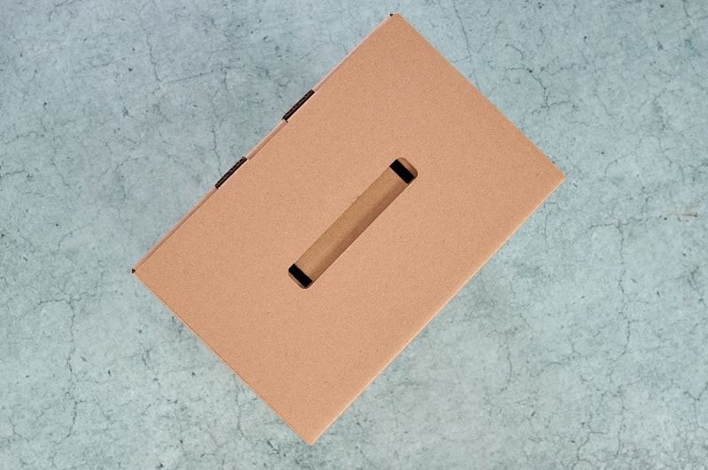 Коробка для алкоголя: упаковку для спиртных напитков купить в Москве фото