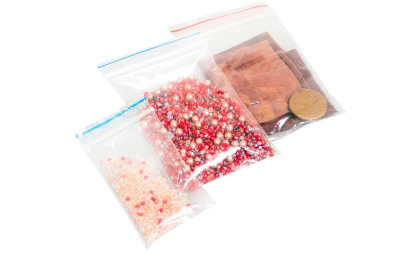 upakovka-ziplock-v-kachestve-udobnogo-resheniya-dlya-khraneniya-i-transportirovki-nebolshikh-predmet (2).png